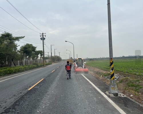 屏東車城山貓鏟土機, 屏東車城小山貓清掃機, 屏東車城山貓環境清潔, 屏東車城山貓清掃工程